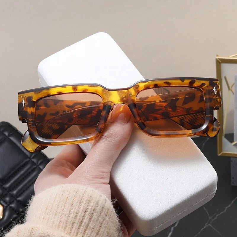 AURA LANE | GAFAS DE SOL MODERNAS ELEGANTES