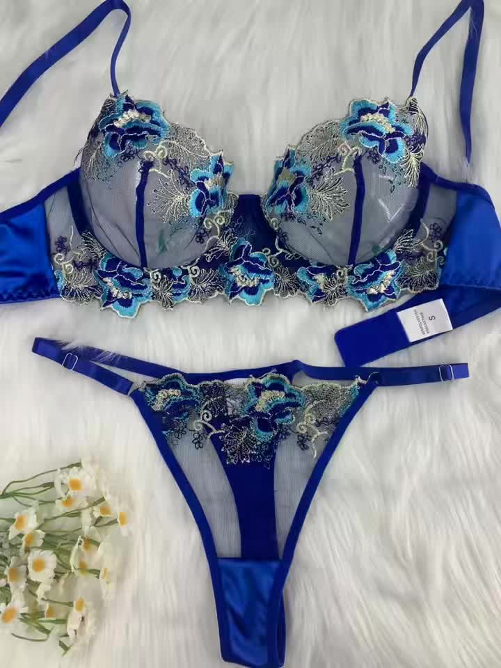 AURA LANE | CONJUNTO DE LENCERÍA SAN VALENTÍN