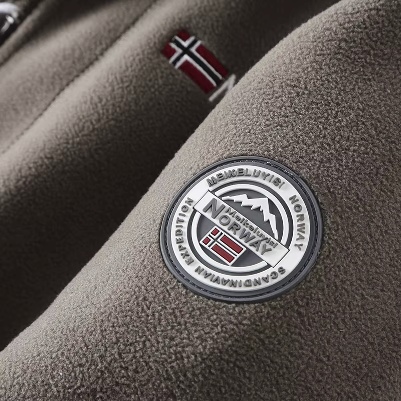 AURA LANE | CHAQUETA POLAR CON CREMALLERA