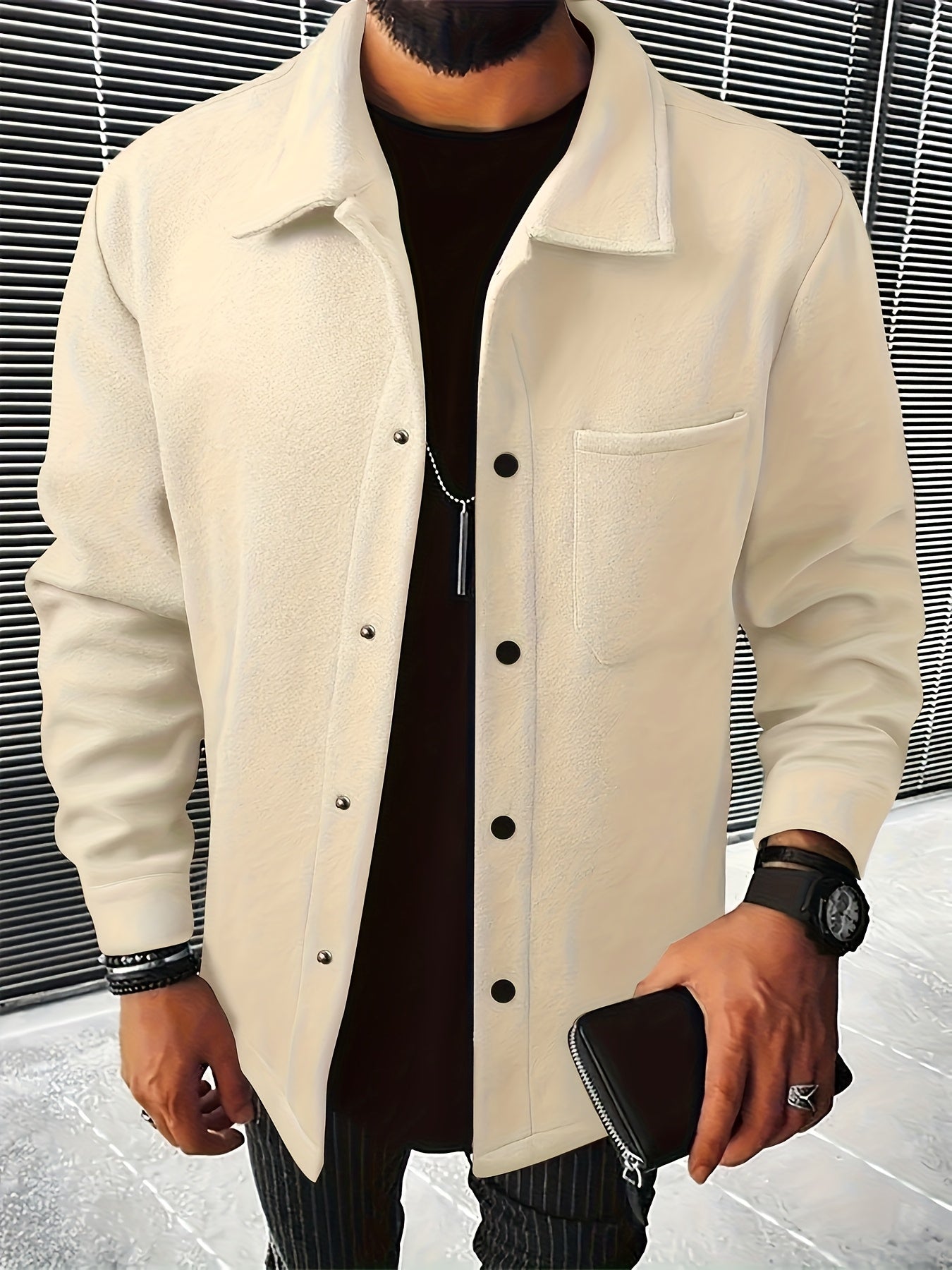 AURA LANE | CHAQUETA DE LANA CON BROCHES